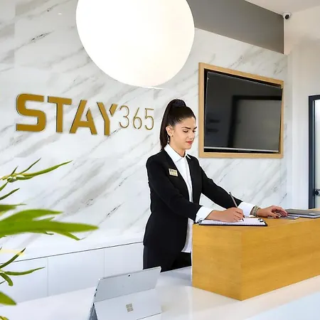 365 Aparthotel
