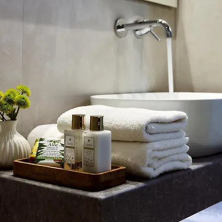 365 Aparthotel 4*